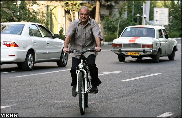 دوچرخه تنها راه نجات آسمان تهران است